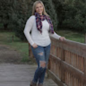 Meet your Posher, Brooke